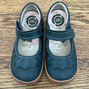 Livie & Luca Mary Jane shoes size 11 - navy